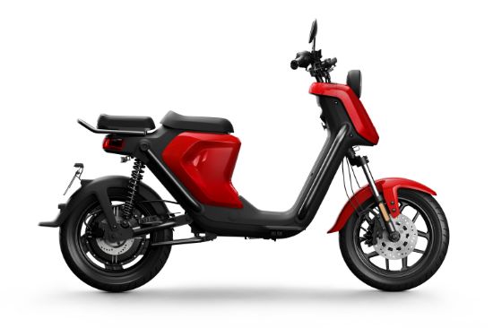 NIU UQi GT / EXTENDED range / battery 48V 42Ah / RED / 45km/h NIU-U-GT-ER-RED 1 NIU UGT Extended Range scooter right side